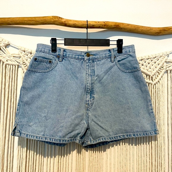 Vintage B.E. Blues High Waisted Denim Shorts Sz 11/12 - Picture 1 of 6